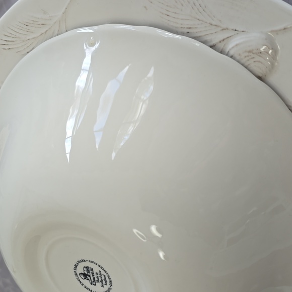 Vintage Churchill Staffordshire England Serving Bowl Verdigris Ivy Scalloped - Picture 10 of 12